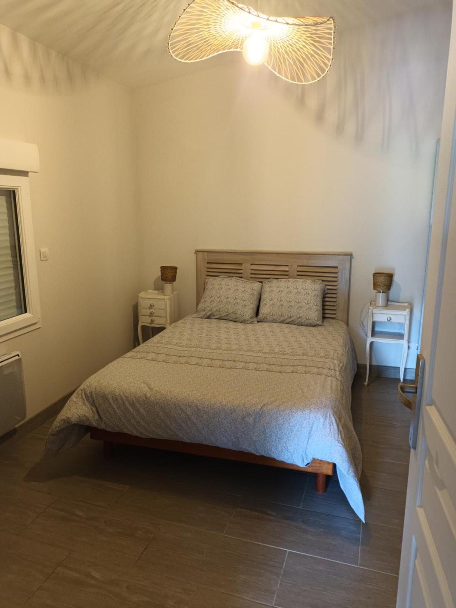 Au Puits D Antan Villa Guîtres Exteriör bild